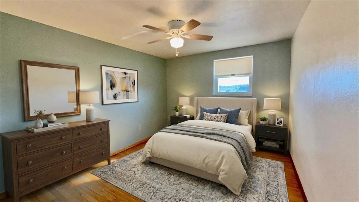100 Pinewood Dr
