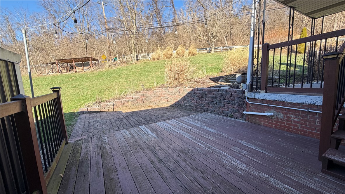 100 Pinewood Dr