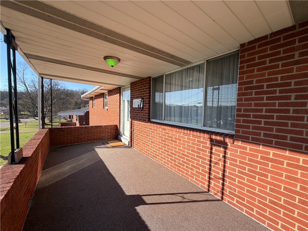 100 Pinewood Dr