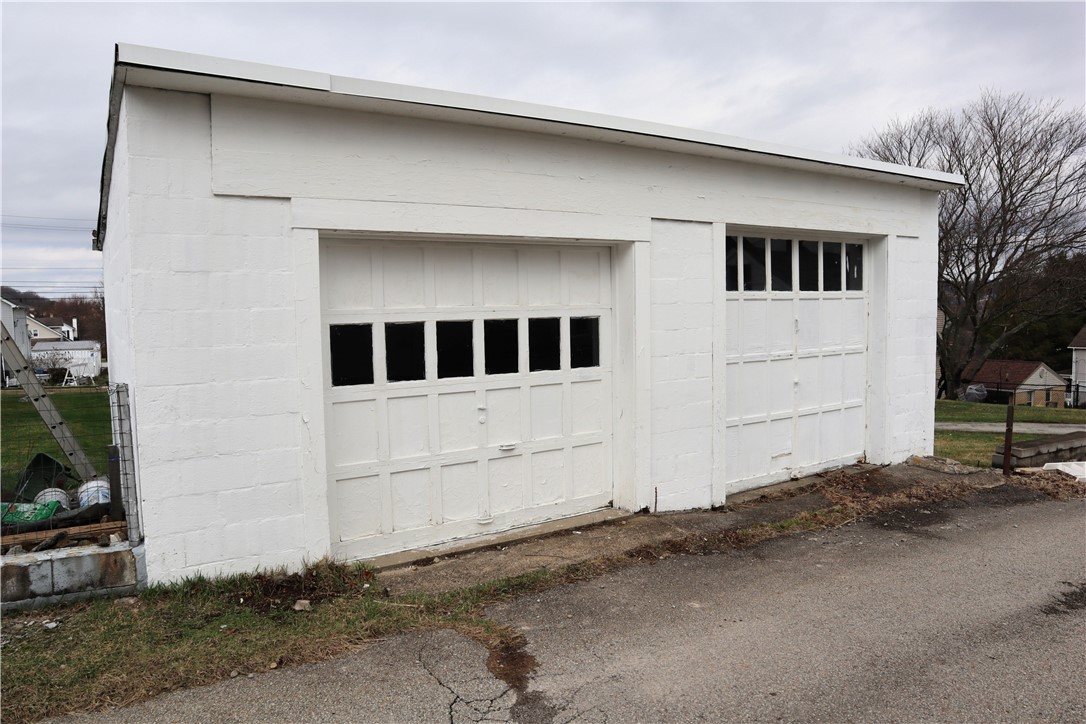 506 Lewis Ave