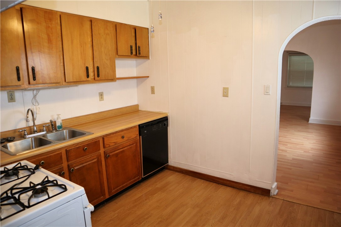 506 Lewis Ave