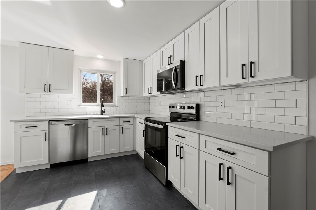 117 Nassau Dr