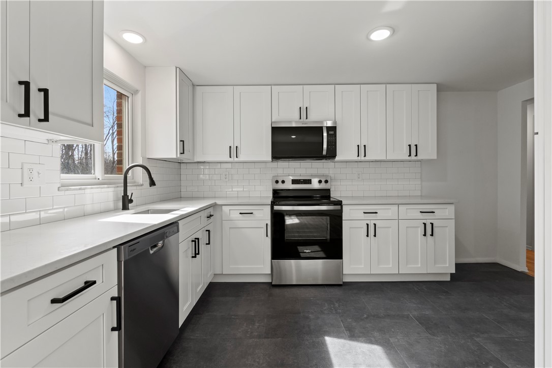 117 Nassau Dr