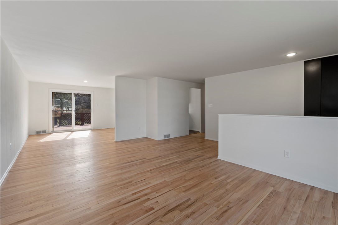 117 Nassau Dr