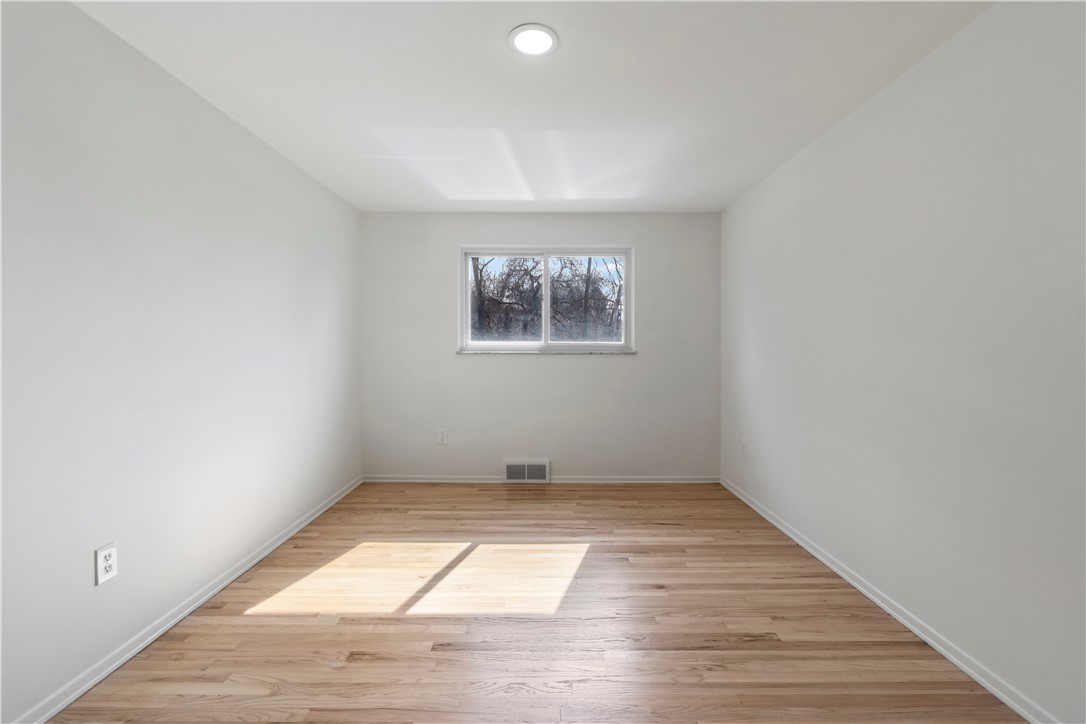 117 Nassau Dr