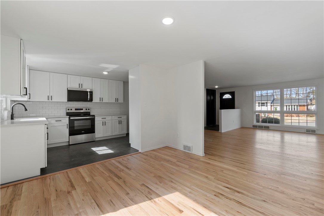 117 Nassau Dr