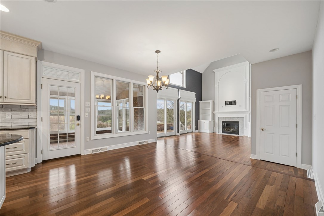 805 Saddleback Ct