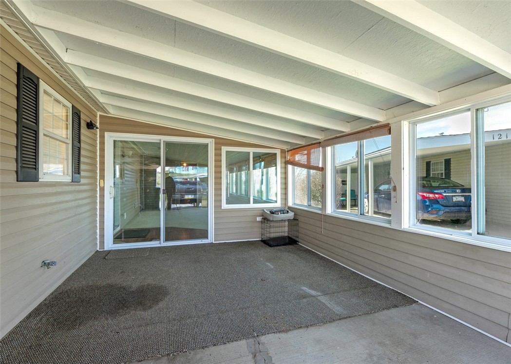 123 Ridge Ln
