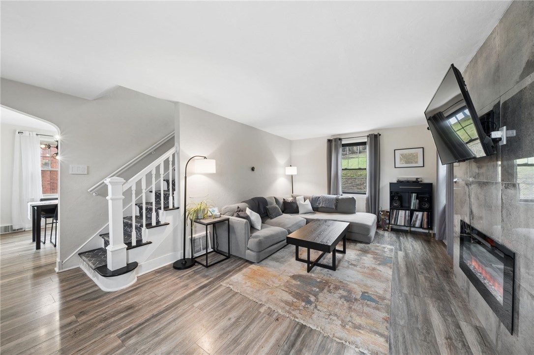 591 Thompson Run Rd