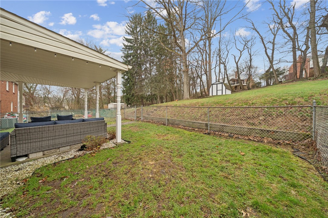 591 Thompson Run Rd