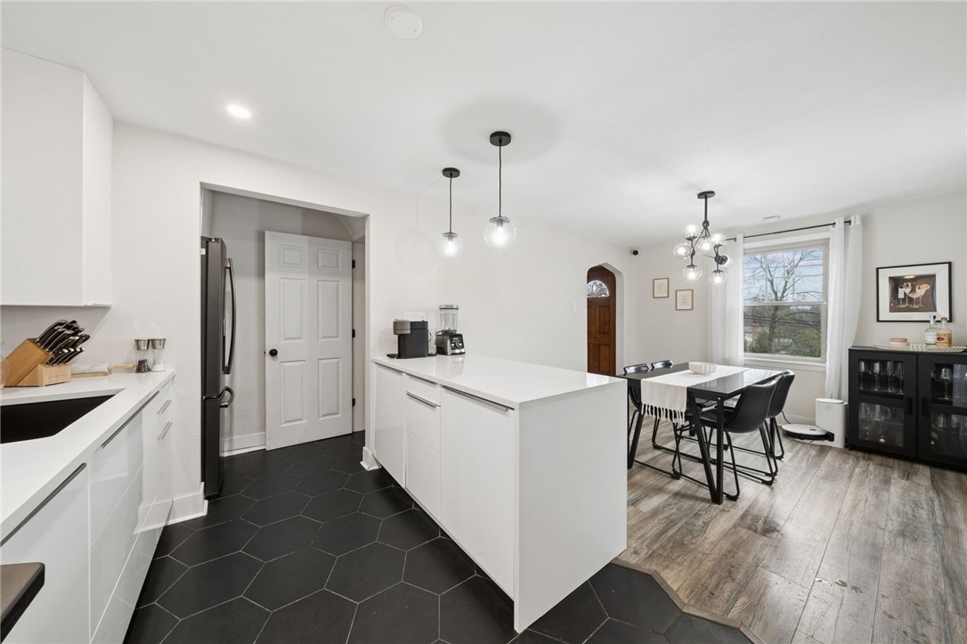 591 Thompson Run Rd