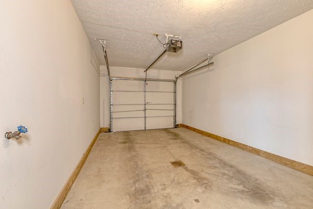 216 Draw Bridge Ct