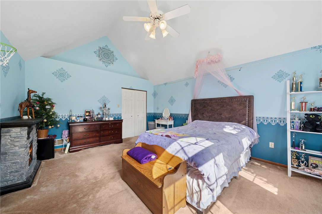3239 Ridgeway Rd