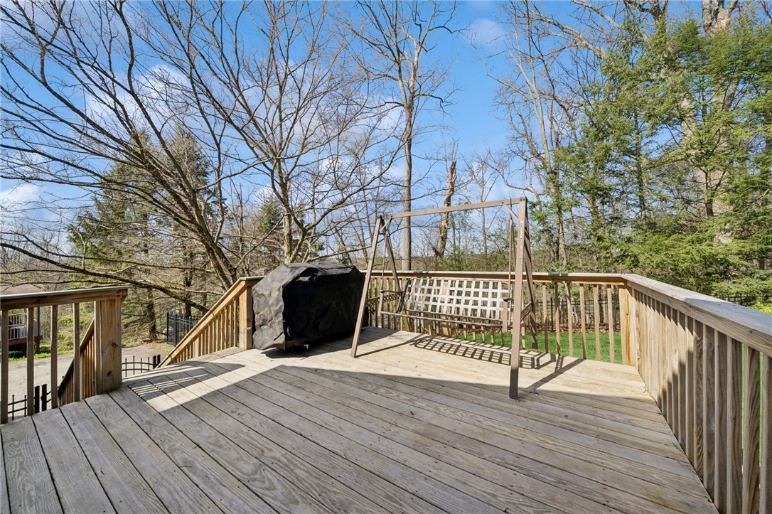 3239 Ridgeway Rd