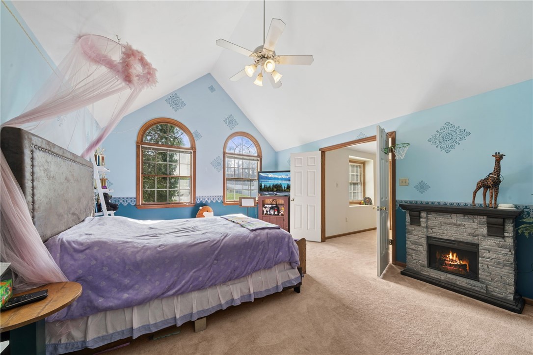 3239 Ridgeway Rd