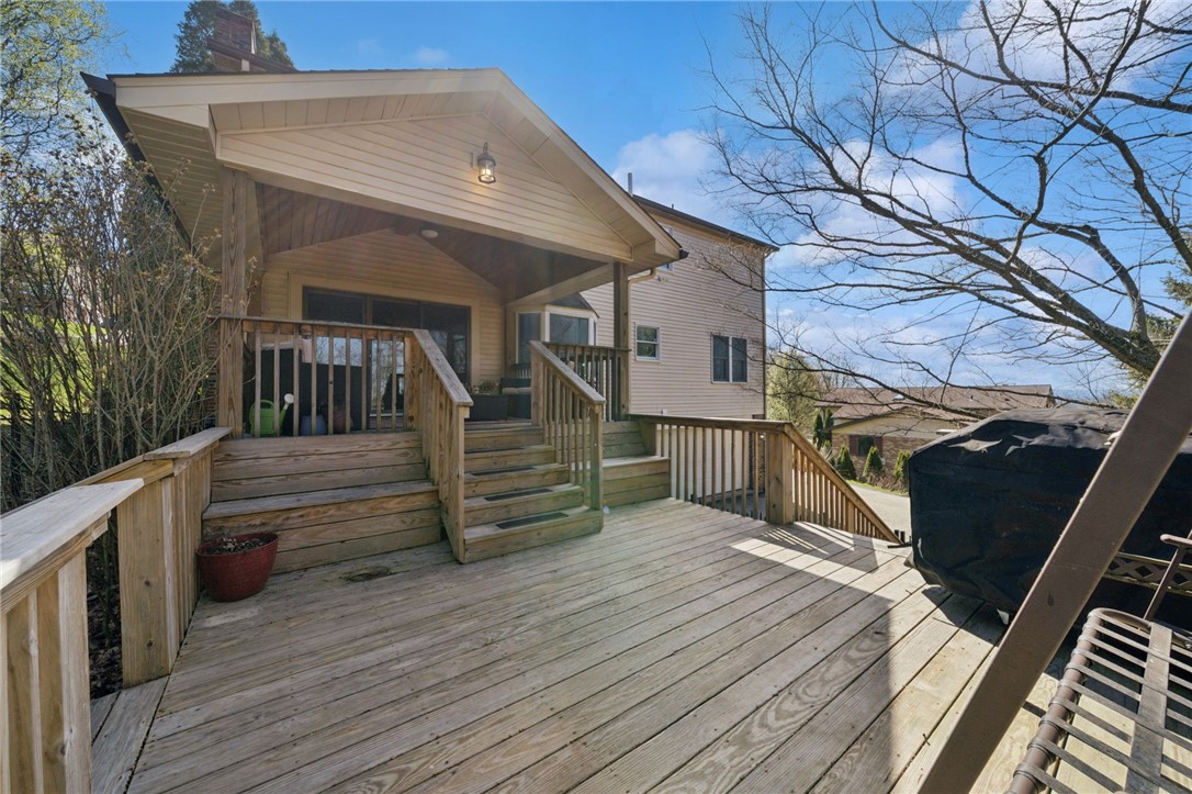 3239 Ridgeway Rd