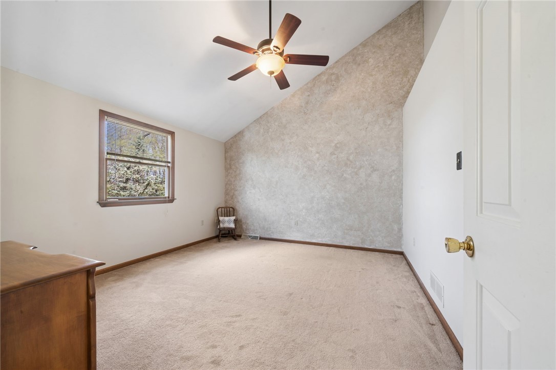 3239 Ridgeway Rd
