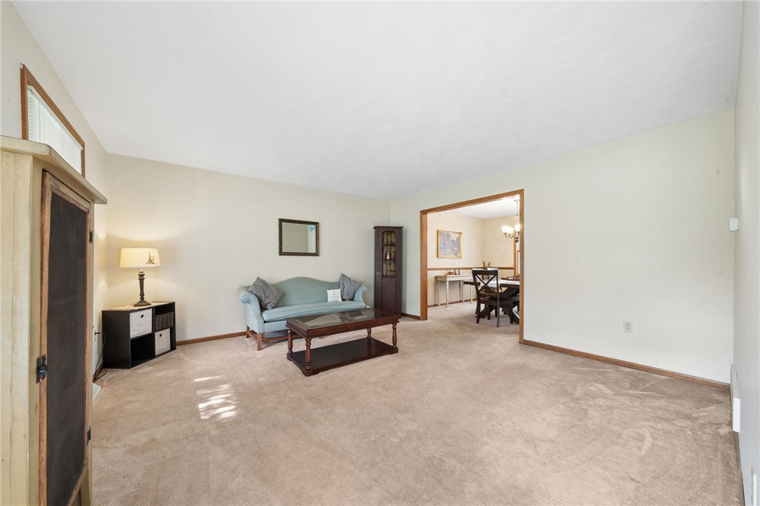 3239 Ridgeway Rd