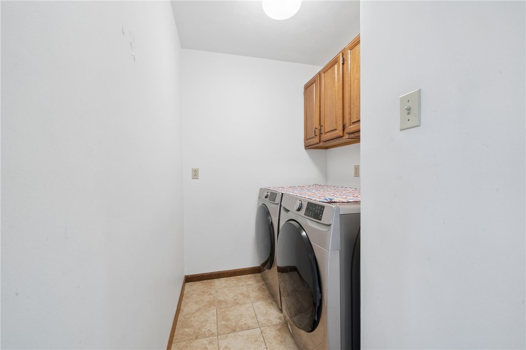 3239 Ridgeway Rd