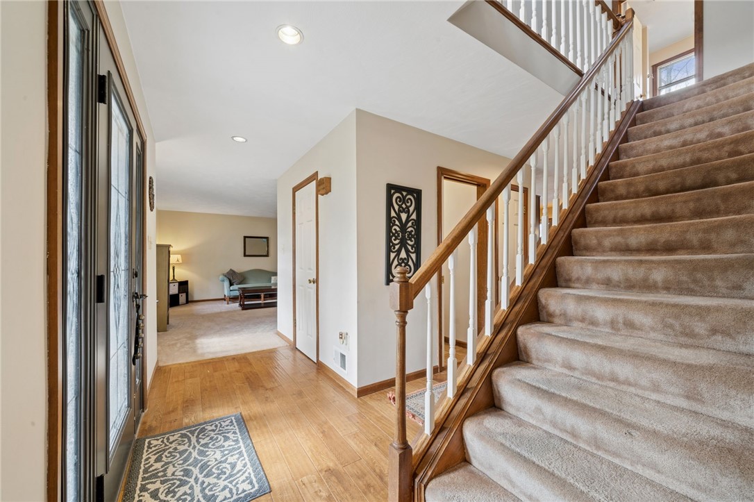 3239 Ridgeway Rd