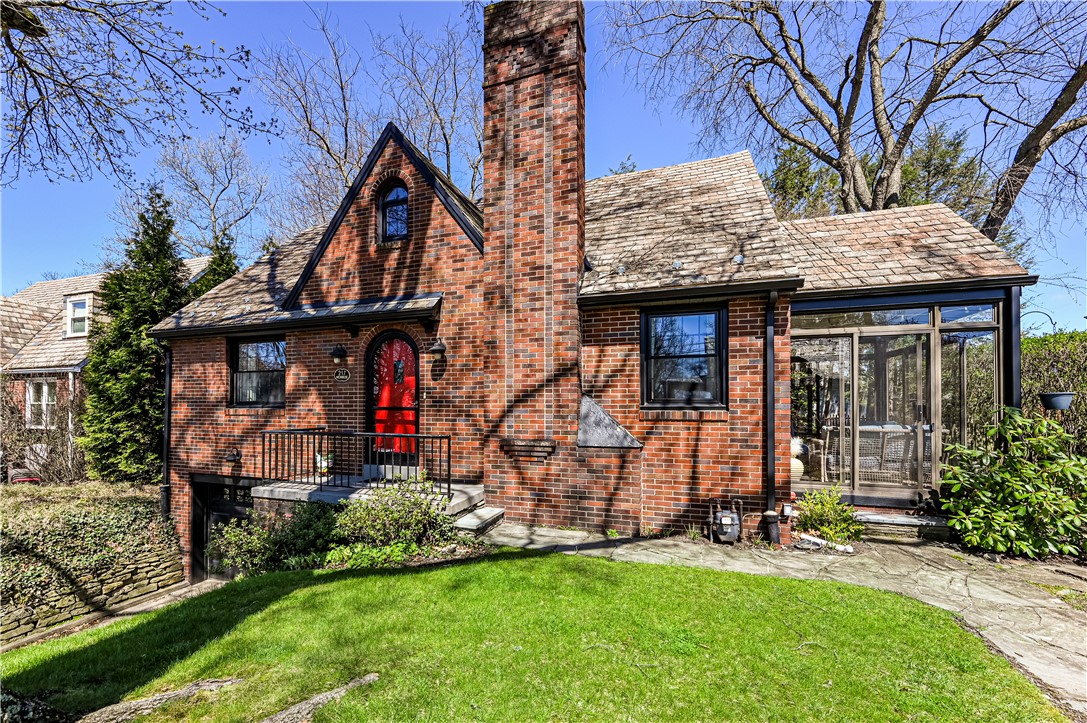 217 Monroe Dr