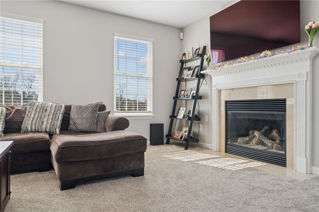 388 Rose Ave