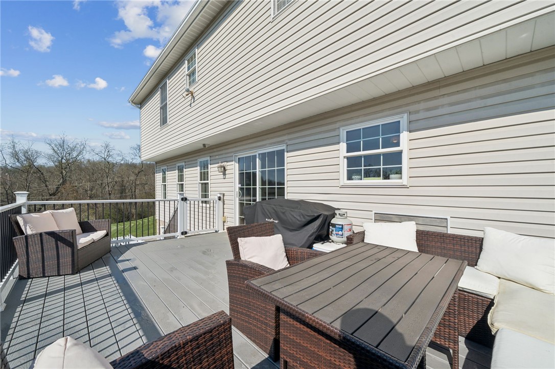 388 Rose Ave