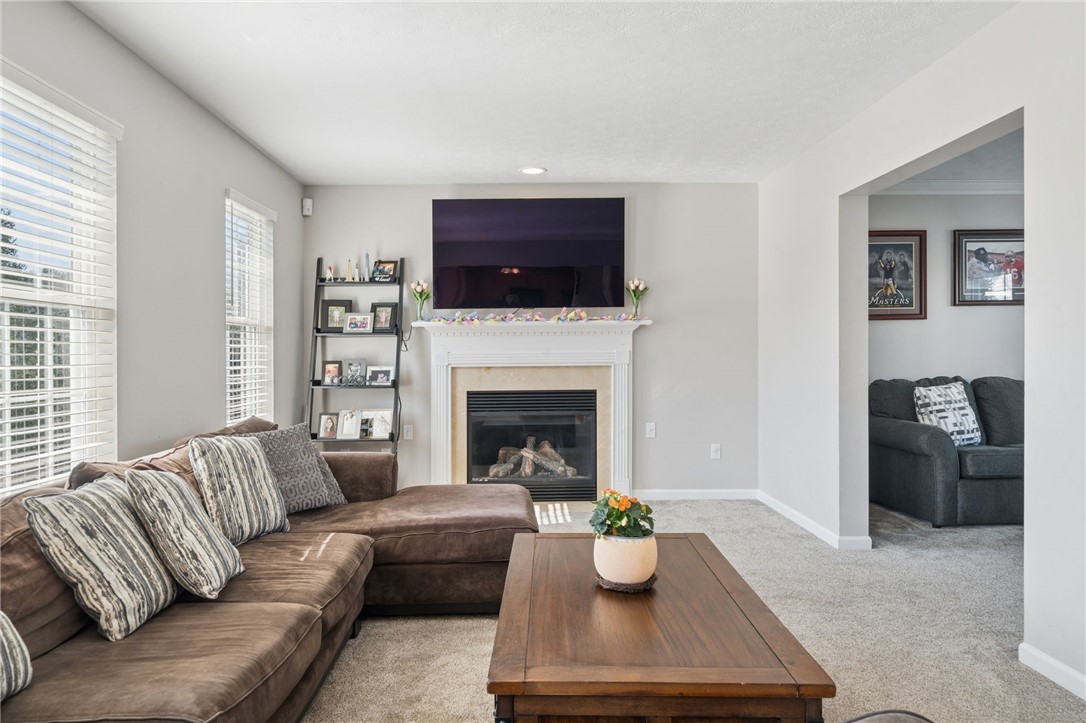 388 Rose Ave