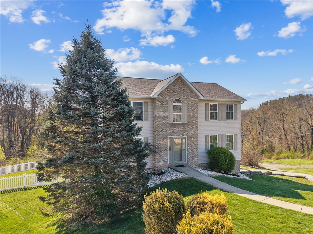 388 Rose Ave