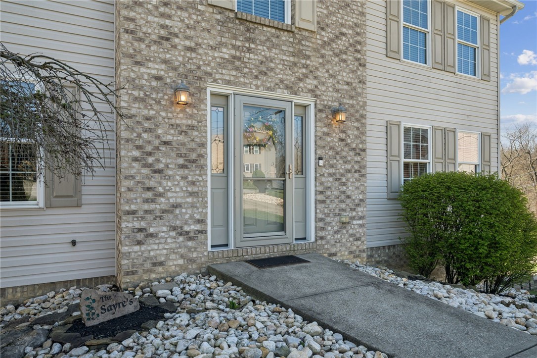 388 Rose Ave