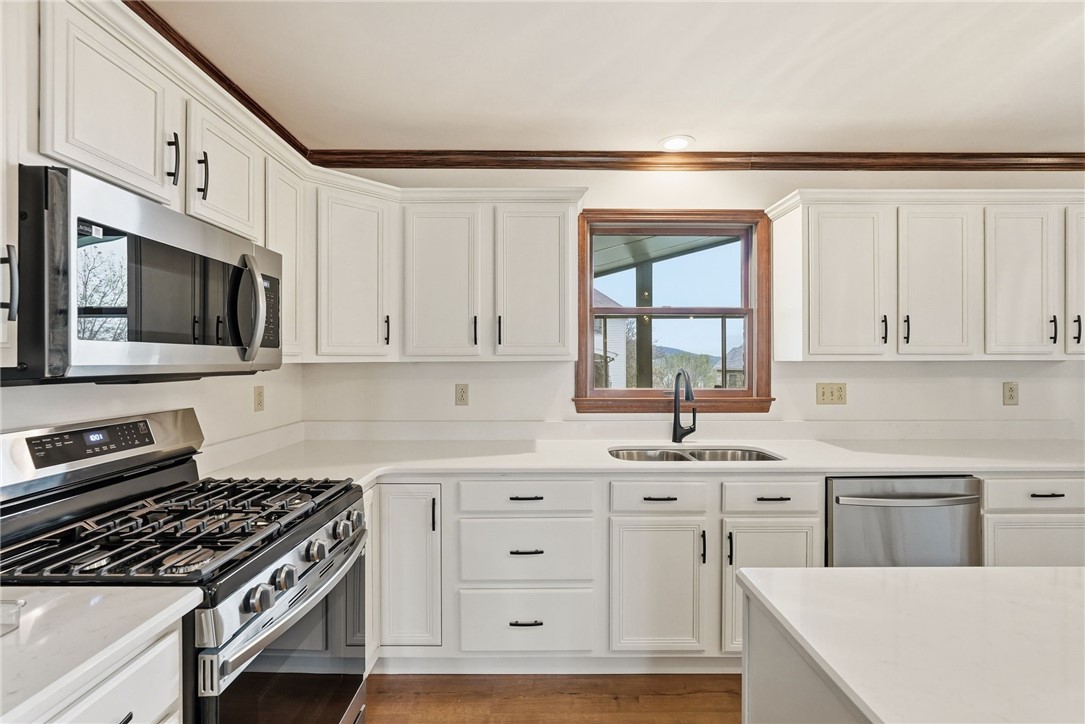 1370 Spyglass Hl