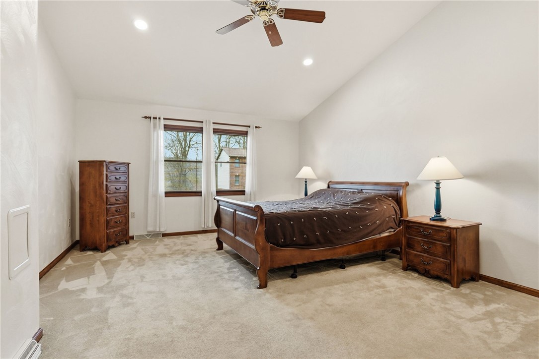 1370 Spyglass Hl