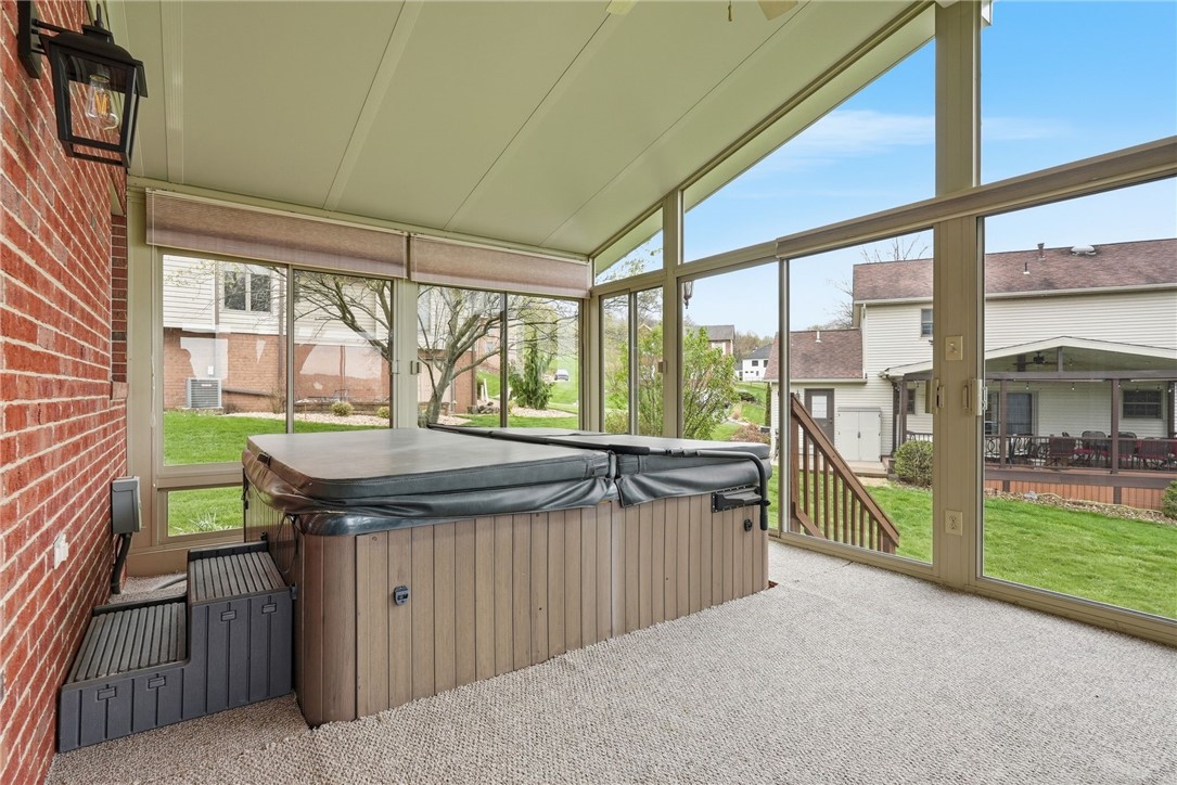 1370 Spyglass Hl