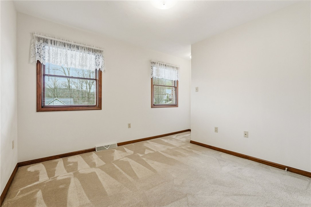 1370 Spyglass Hl
