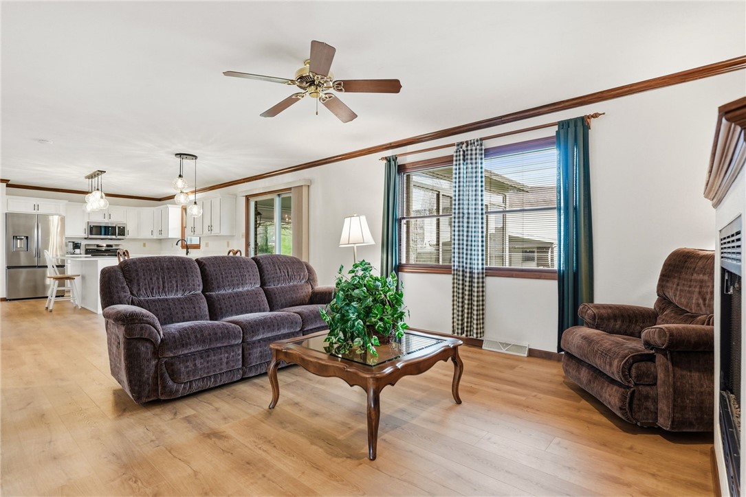 1370 Spyglass Hl