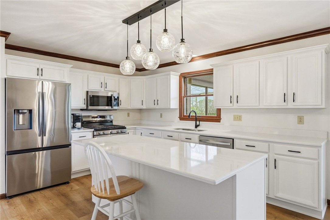 1370 Spyglass Hl