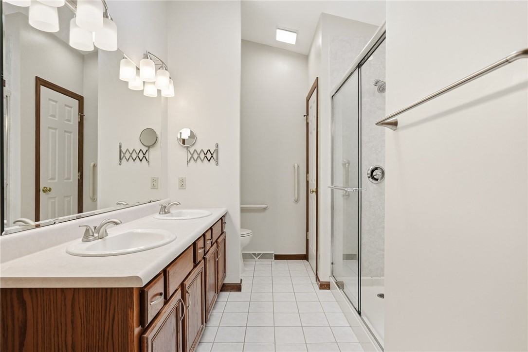 1370 Spyglass Hl