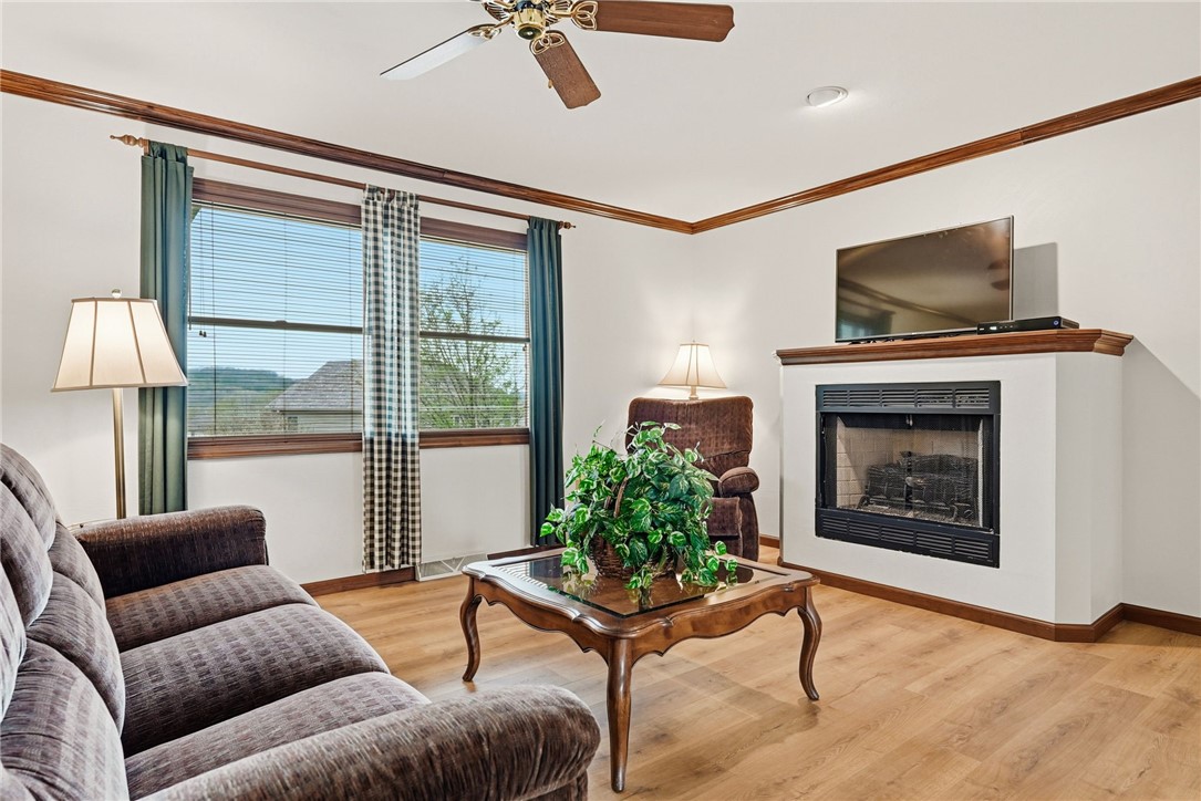 1370 Spyglass Hl