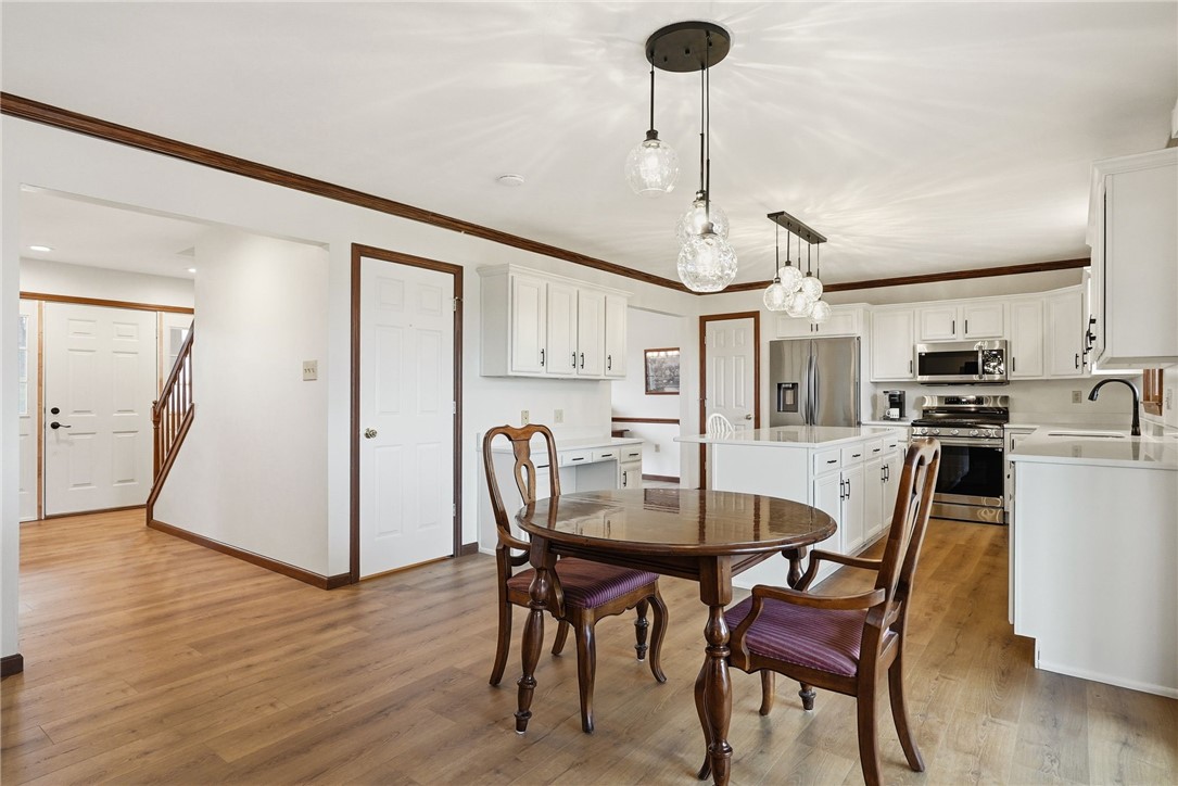 1370 Spyglass Hl