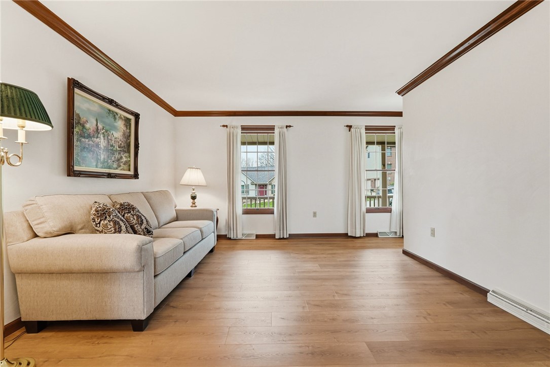 1370 Spyglass Hl
