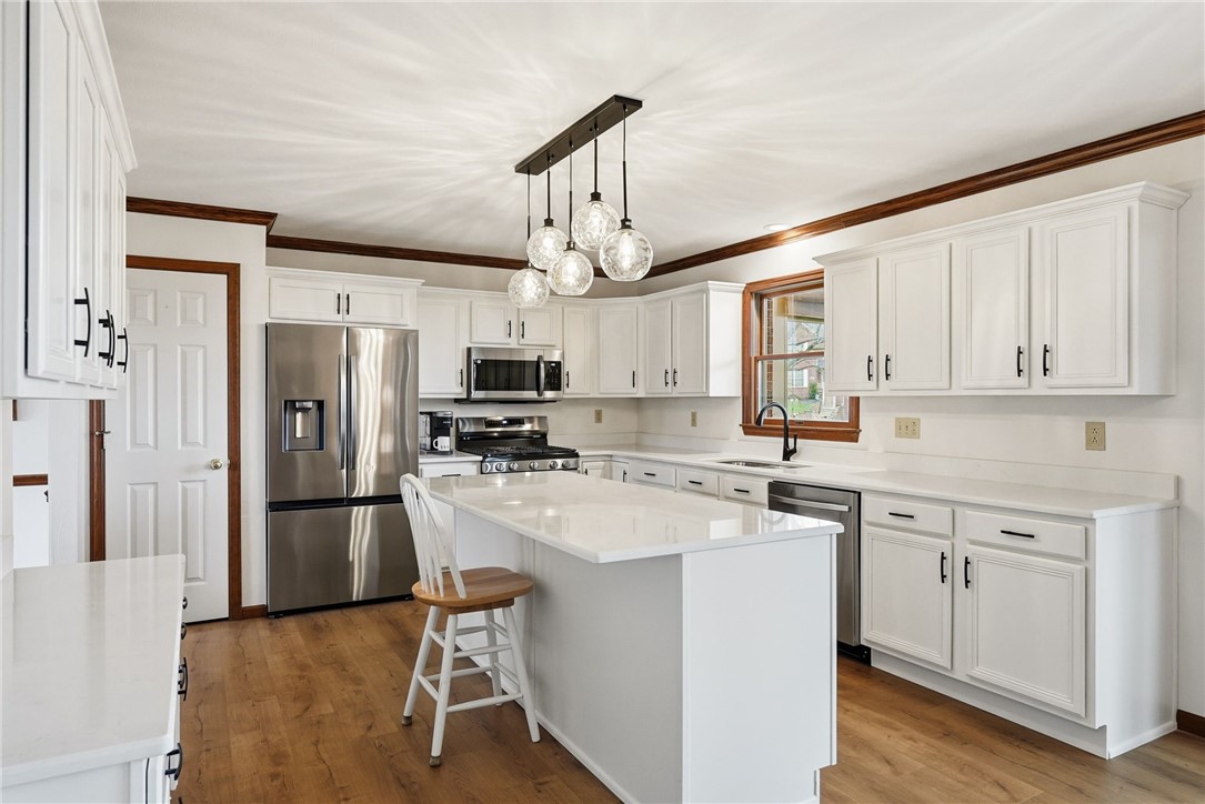 1370 Spyglass Hl