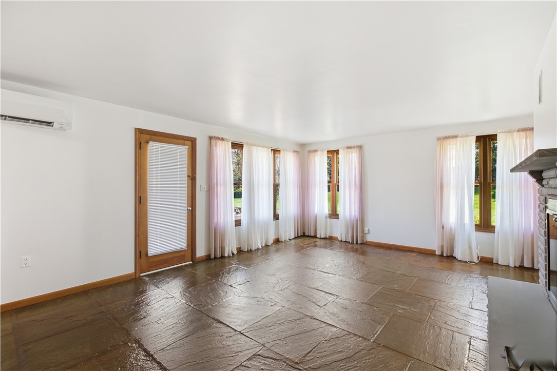 16 Schenk Terrace