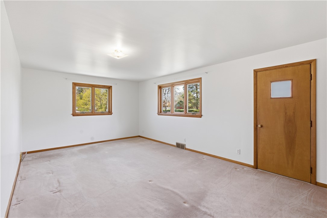 16 Schenk Terrace