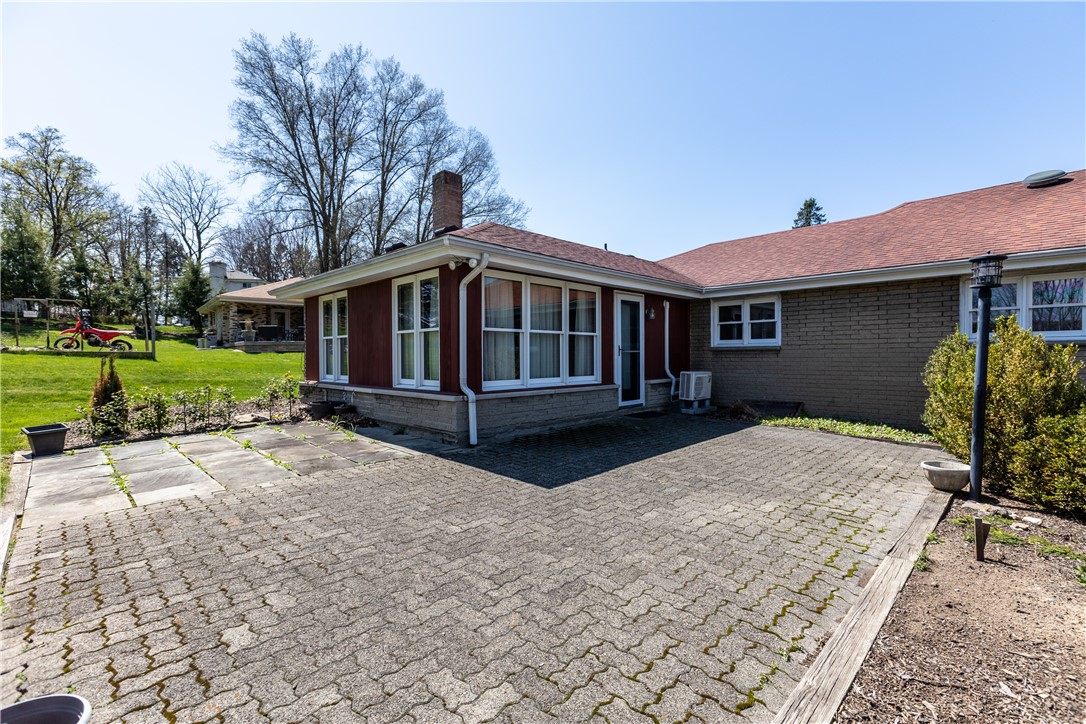 16 Schenk Terrace