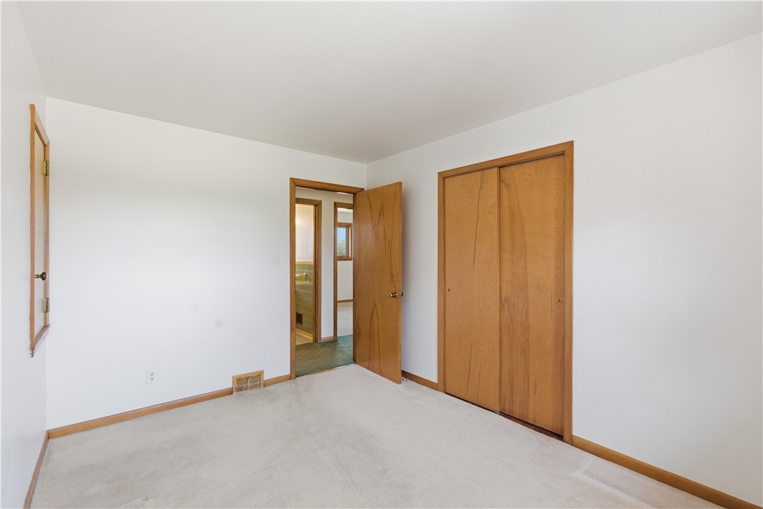 16 Schenk Terrace