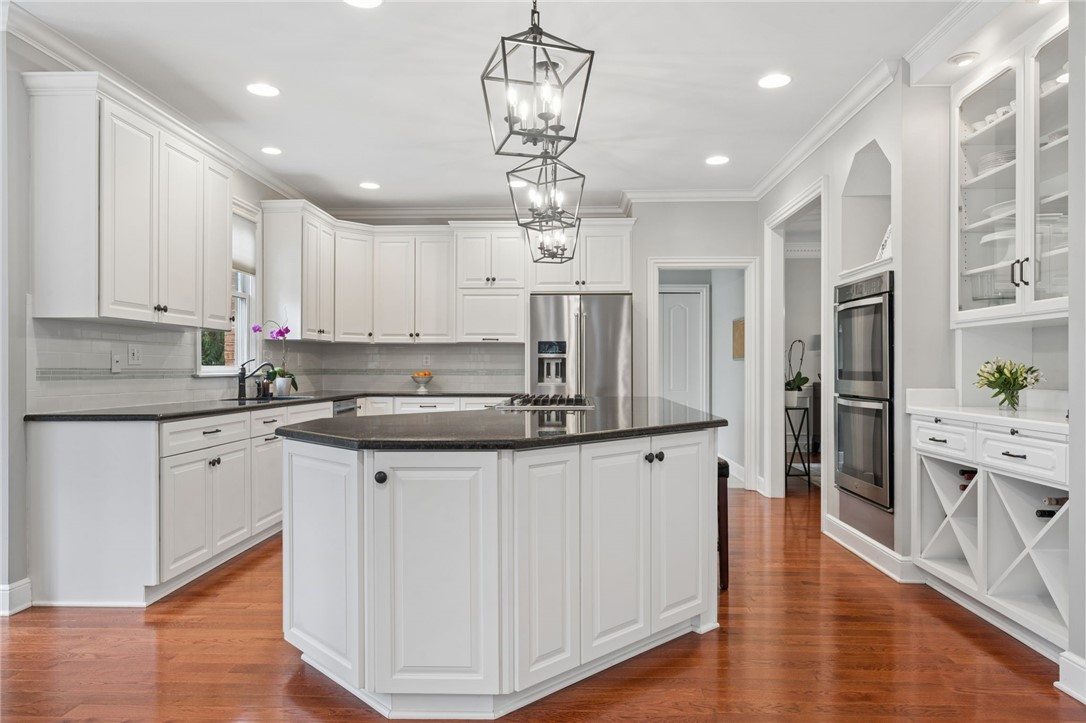 204 Laurel Oak Dr