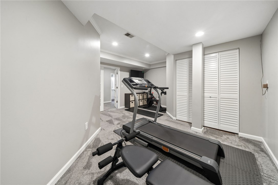 204 Laurel Oak Dr