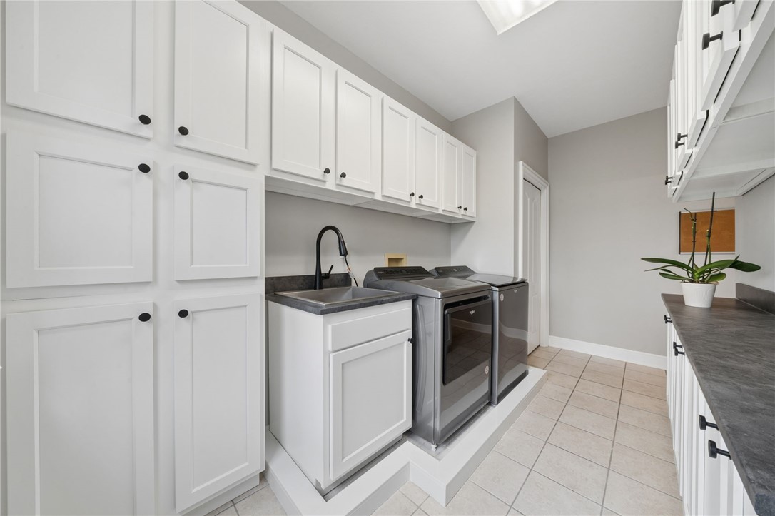 204 Laurel Oak Dr