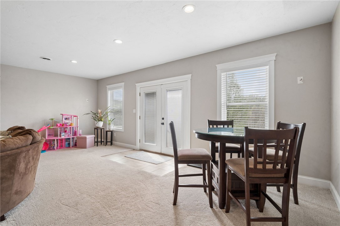 737 Janwood Dr
