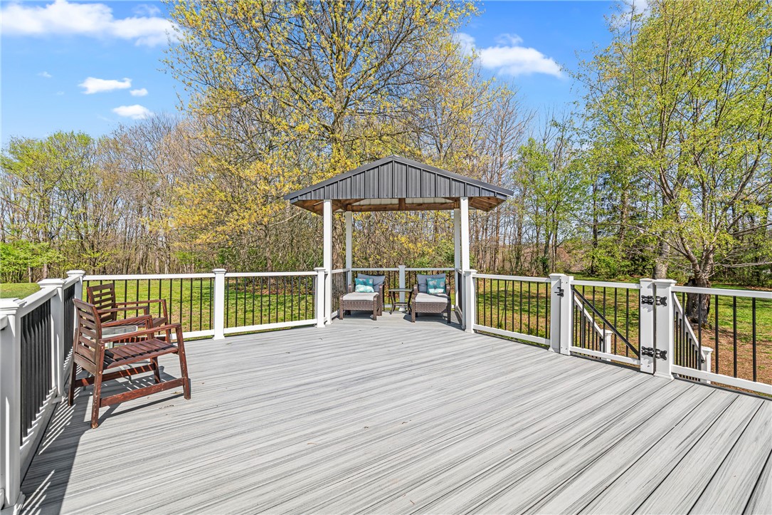 305 Highland Dr